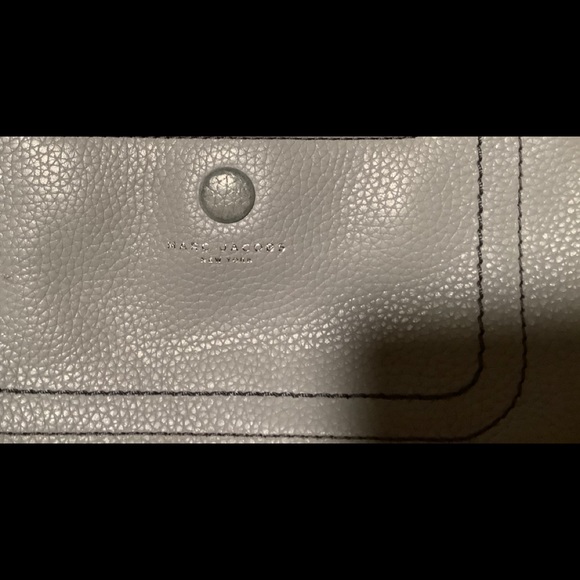 Marc Jacobs Light Gray Leather Crossbody - Picture 2 of 6